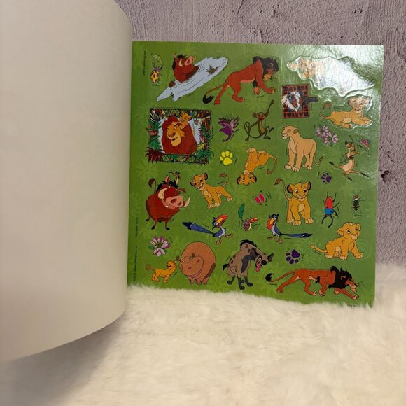 5 for $15 📕, Disney The Lion King Book Includes Sticker Page  (SKU: 170MI) - Picture 3 of 4